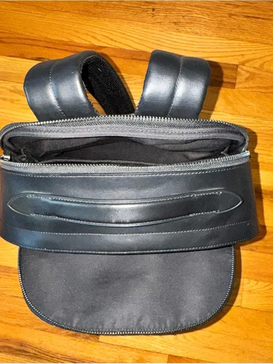 Coach Signature Canvas Graham Backpack - Brown/Khaki - Picture 6 of 9